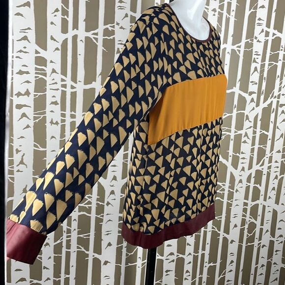 THML Abstract Geometric Printed Faux Leather Trim Blouse L - Picture 5 of 8